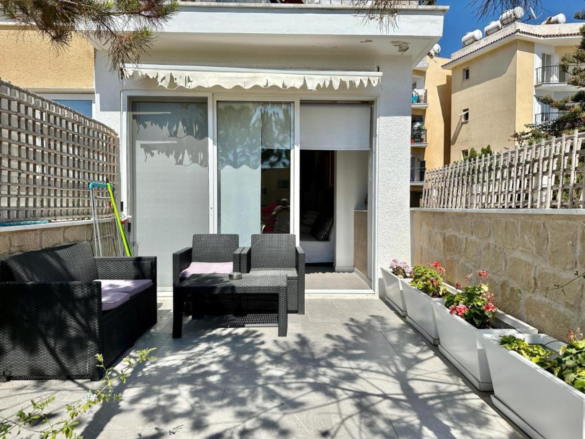 H&O Danaos Sea Breeze Apartment Paphos Esterno foto