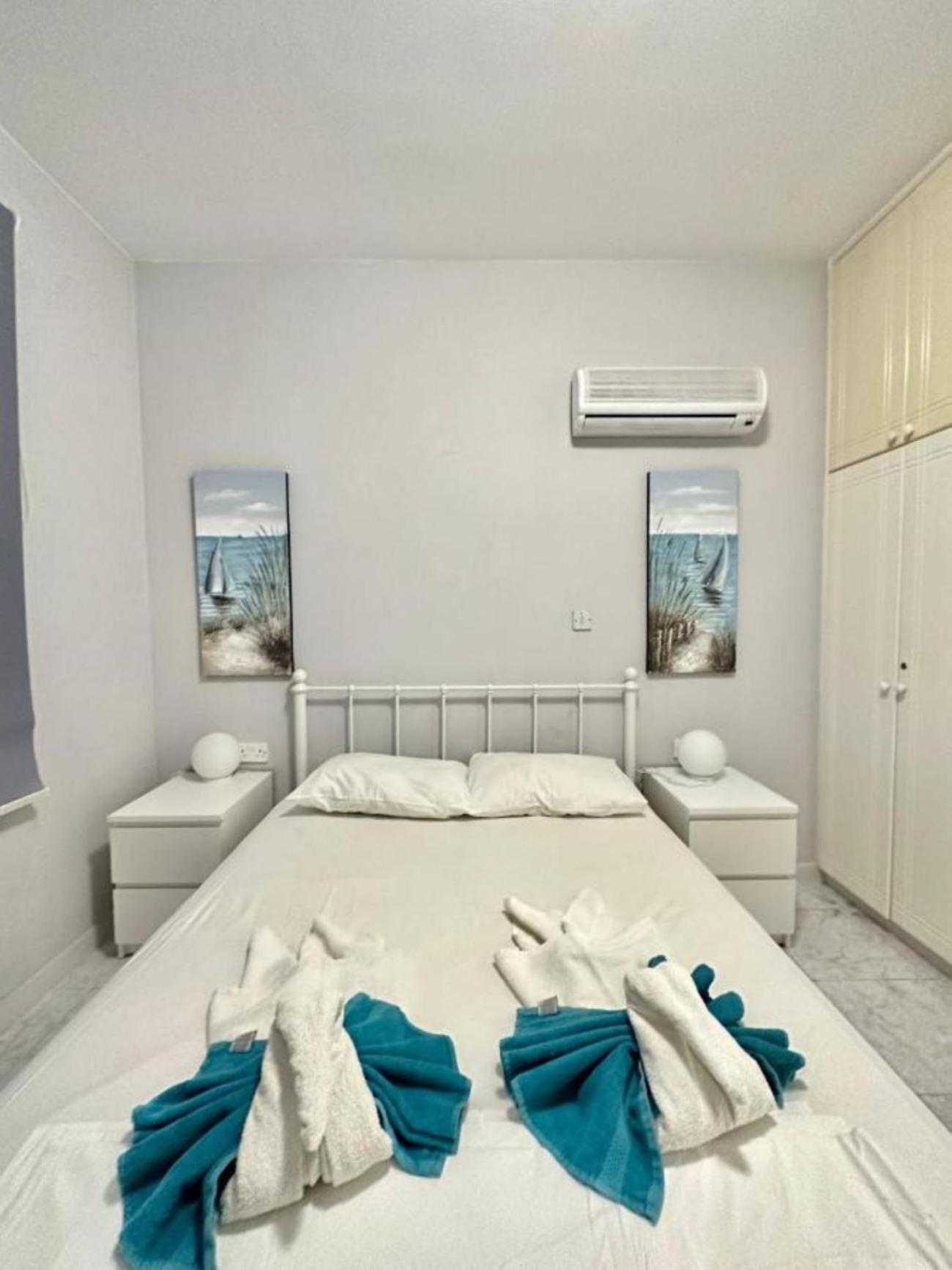H&O Danaos Sea Breeze Apartment Paphos Esterno foto