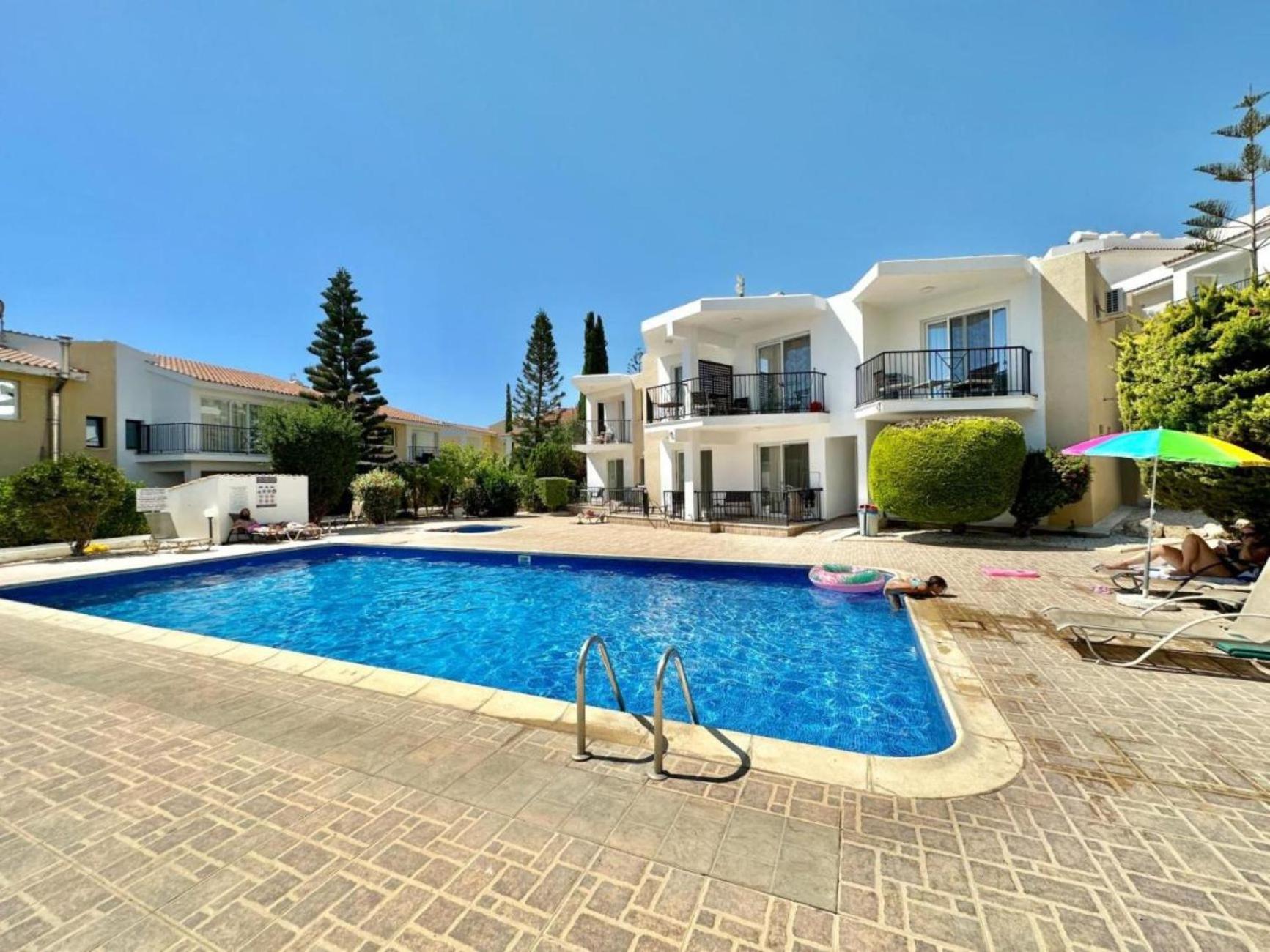 H&O Danaos Sea Breeze Apartment Paphos Esterno foto