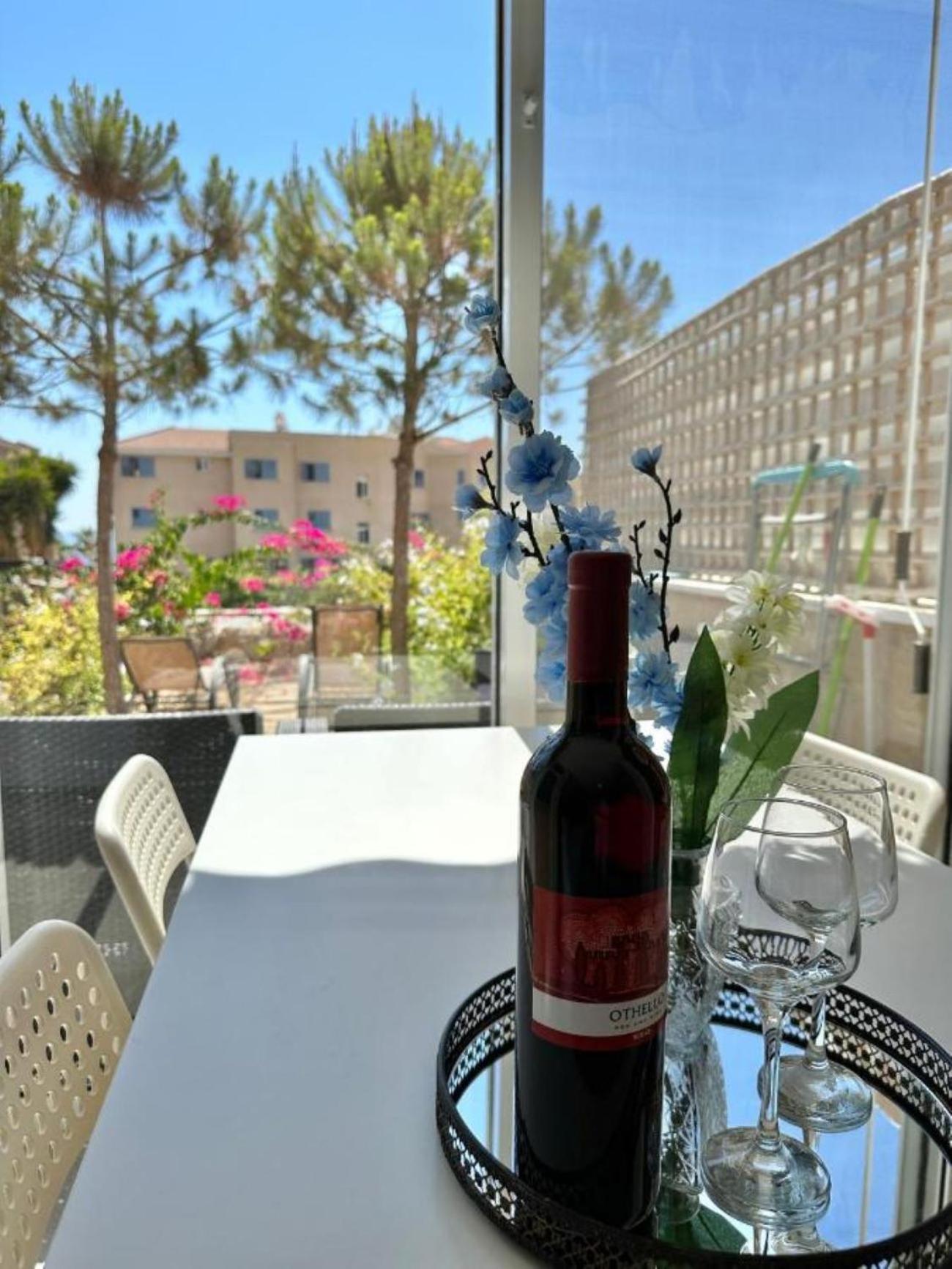 H&O Danaos Sea Breeze Apartment Paphos Esterno foto